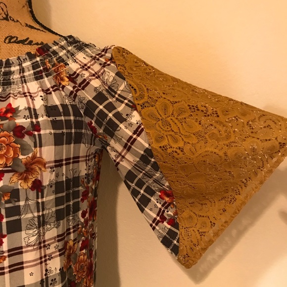 NWT-Ivory Love Floral Plaid Lace Off Shoulder Short Sleeve Blouse-S - Picture 8 of 15